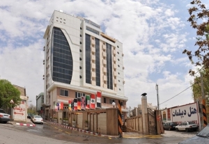 دیپلمات مشهد