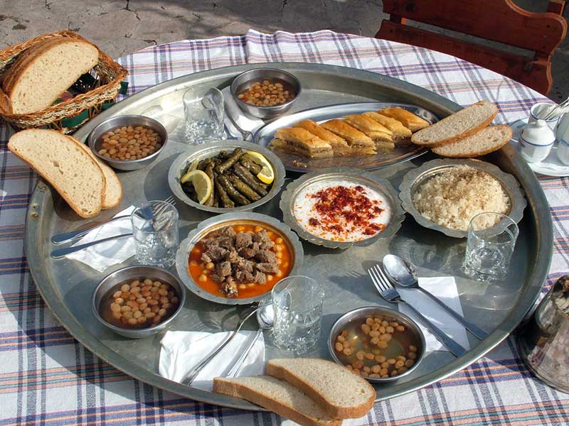 سینی غذای خوشمزه ترکی