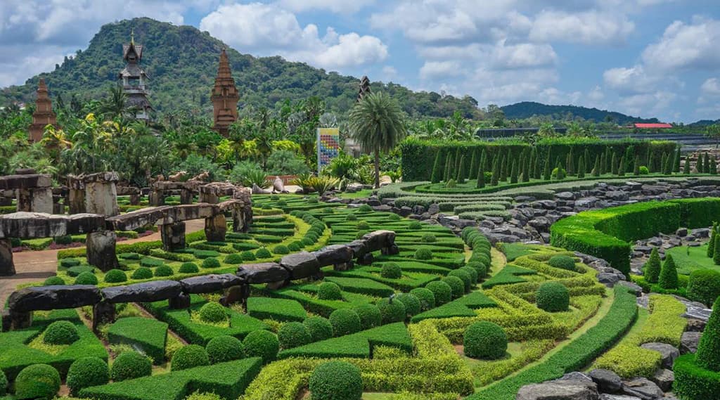 باغ گیاه شناسی نانگ نوچ در پاتایا تایلند