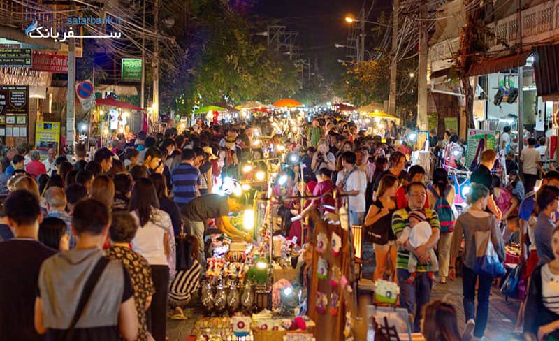 بازار واکینگ استریت بازار محبوب آخر هفته های پوکت تایلند