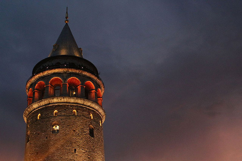 از جا های دیدنی استانبول می توان به برج گالاتا اشاره کرد