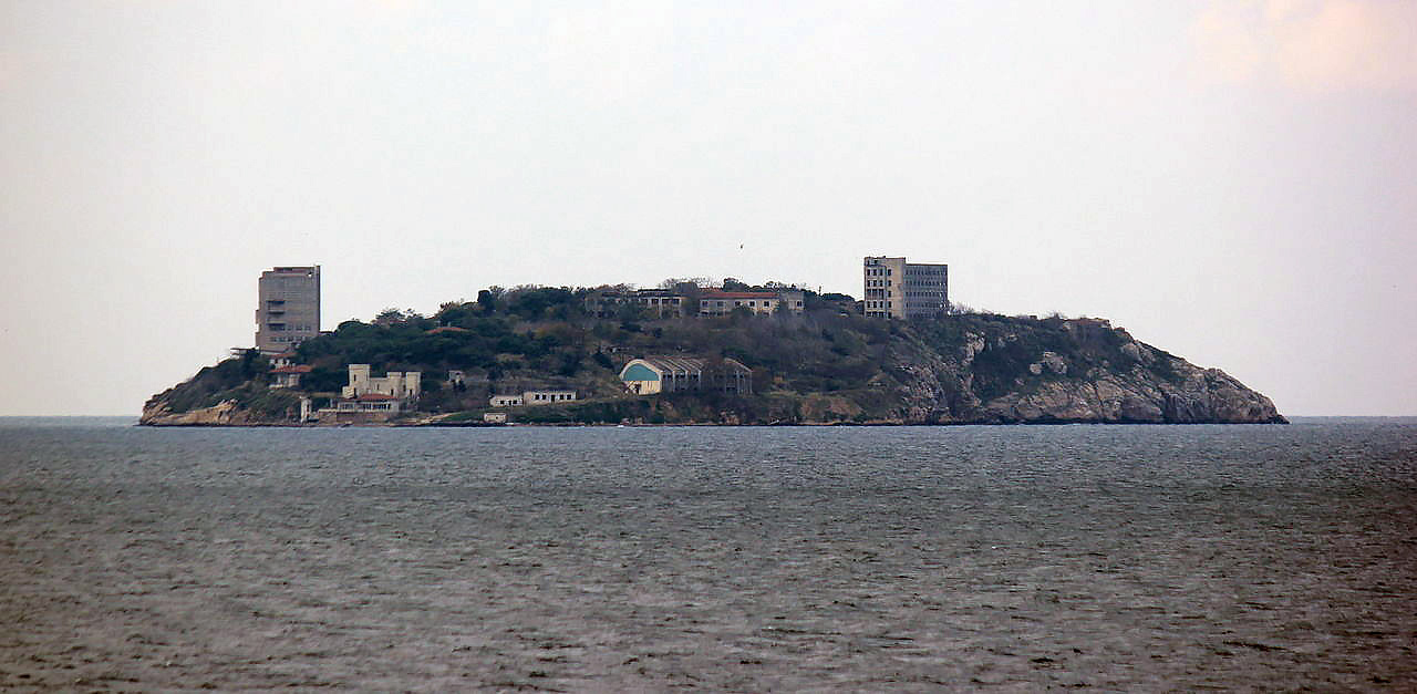 جزیره یاسی آدا استانبول