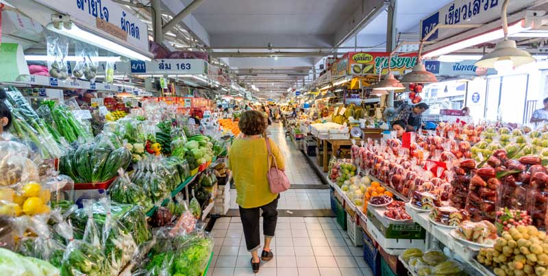 اور تور کور بهترن بازار مواد غذایی تازه در بانکوک