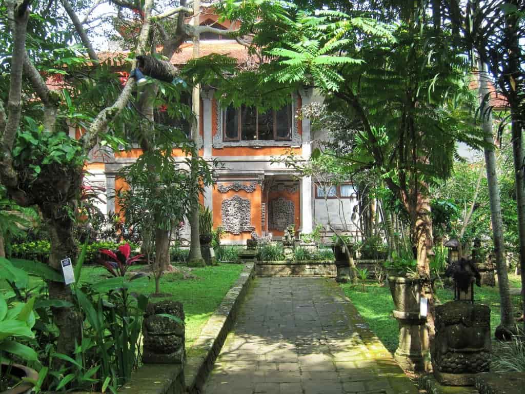 موزه هنر آگانگ رایی در بالی