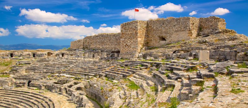 شهر باستانی میلتوس واقع در ترکیه – کوش آداسی