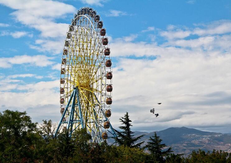 https://cdn.safarbank.net/pic/weblogs/tbilisi-attractions(1).jpg